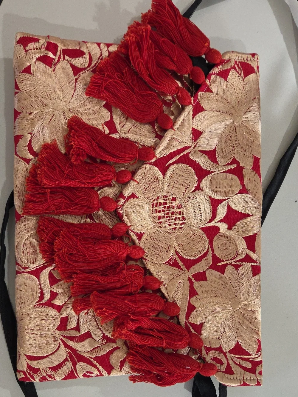 Red Floral Embroidered Tassel Clutch Shoulder Bag